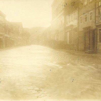 Bild vergrößern: PK_XII_0019 Wernigerode Geschichtl. Ereignisse Überschwemmung Friedrichstraße